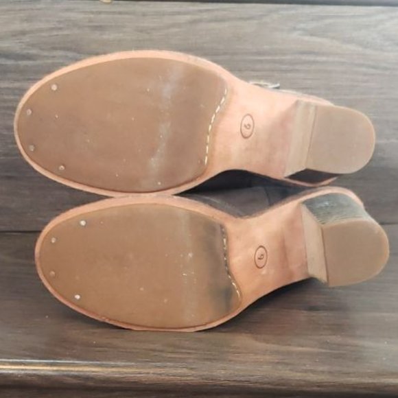 Timberland Brown Ankle Boots - Picture 5 of 12